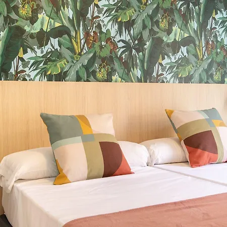 Hotel 4u Miranda - Adults Only 3*