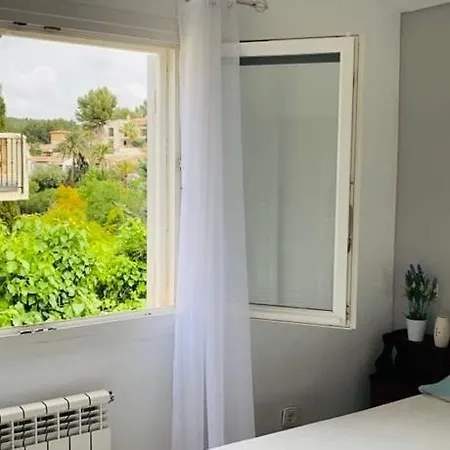Paradise Room *