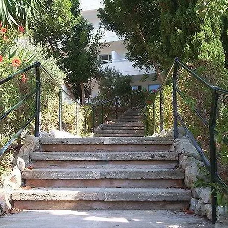Vista Club Aparthotel 3*