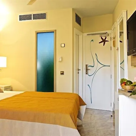 Hotel Bahia Del Sol