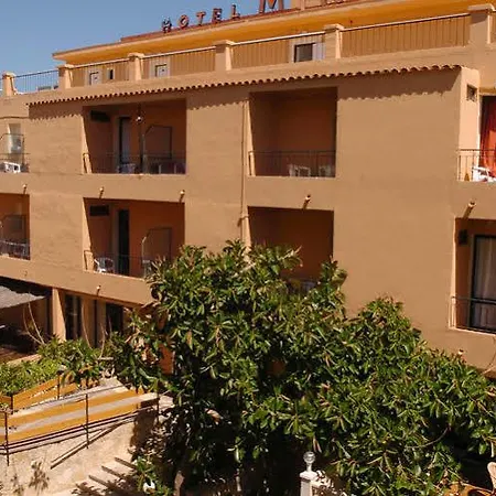 Hotel 4u Miranda - Adults Only 3*