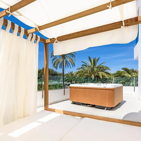 Plaza Boutique - Adults Only. 4*