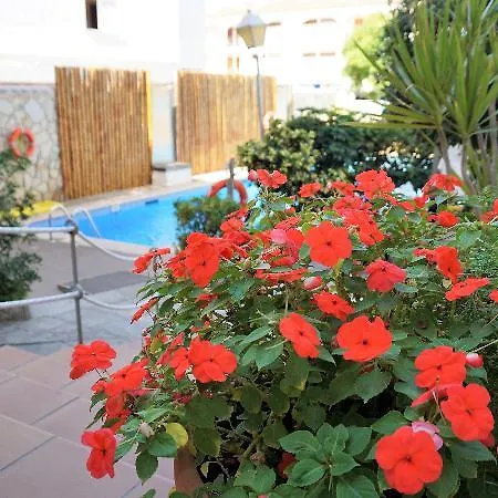 Playas Del Rey Hotel 3*