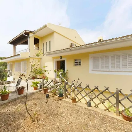 Beonholidays Berry Villa *