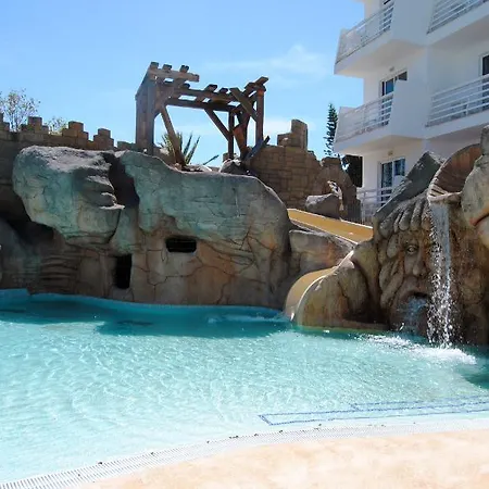 Apartment Pirates Village