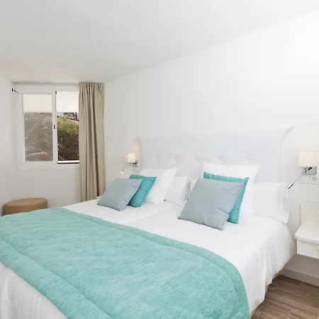 Fergus Style Cala Blanca Hotel 4*