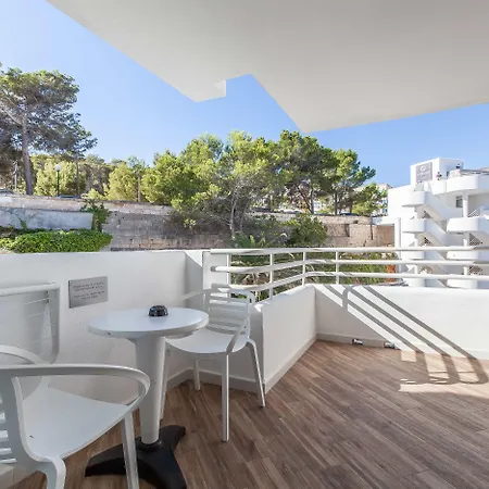 Fergus Style Cala Blanca Hotel 4*