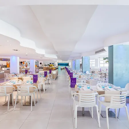 Fergus Style Cala Blanca Hotel 4*