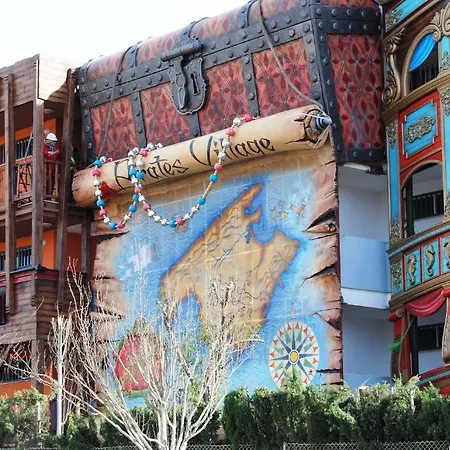 Pirates Village Apartment Santa Ponsa