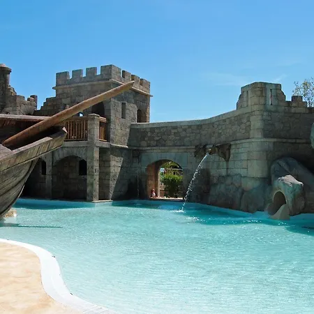 Pirates Village Apartment