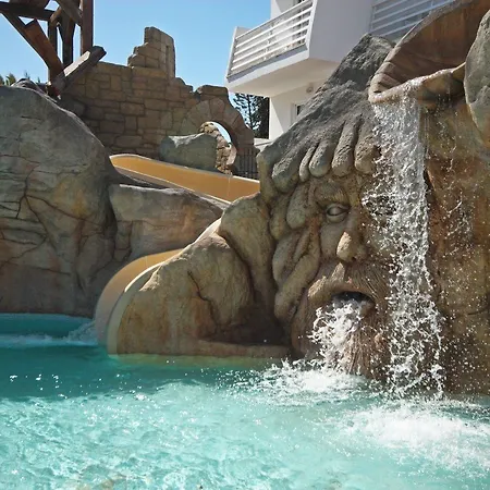 Pirates Village Apartment *