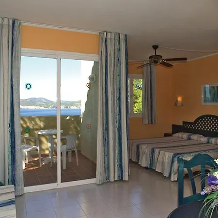 Purobeach Hotel