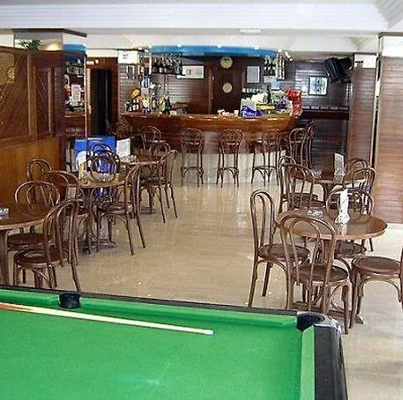 Golf Hotel 2*