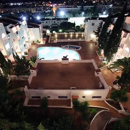 Holiday Park Apartments Apartment