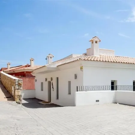 Rotes Velles 4 Bedrooms *