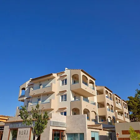 Nura & Hotel 4*