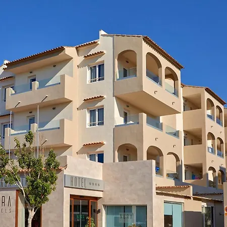 Hotel Nura &