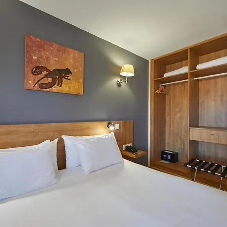 Hotel Nura &