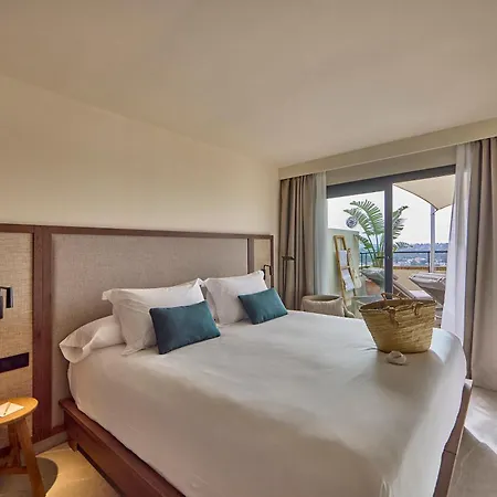 Purobeach Hotel