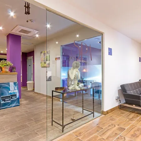 Nura & 4* Santa Ponsa