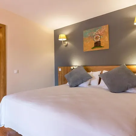 Hotel Nura &