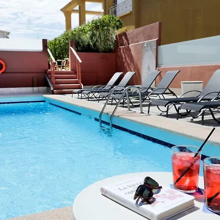 Nura & Hotel 4*
