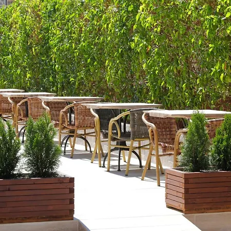 Hotel Nura &