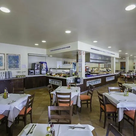 Center Apartahotel 3*